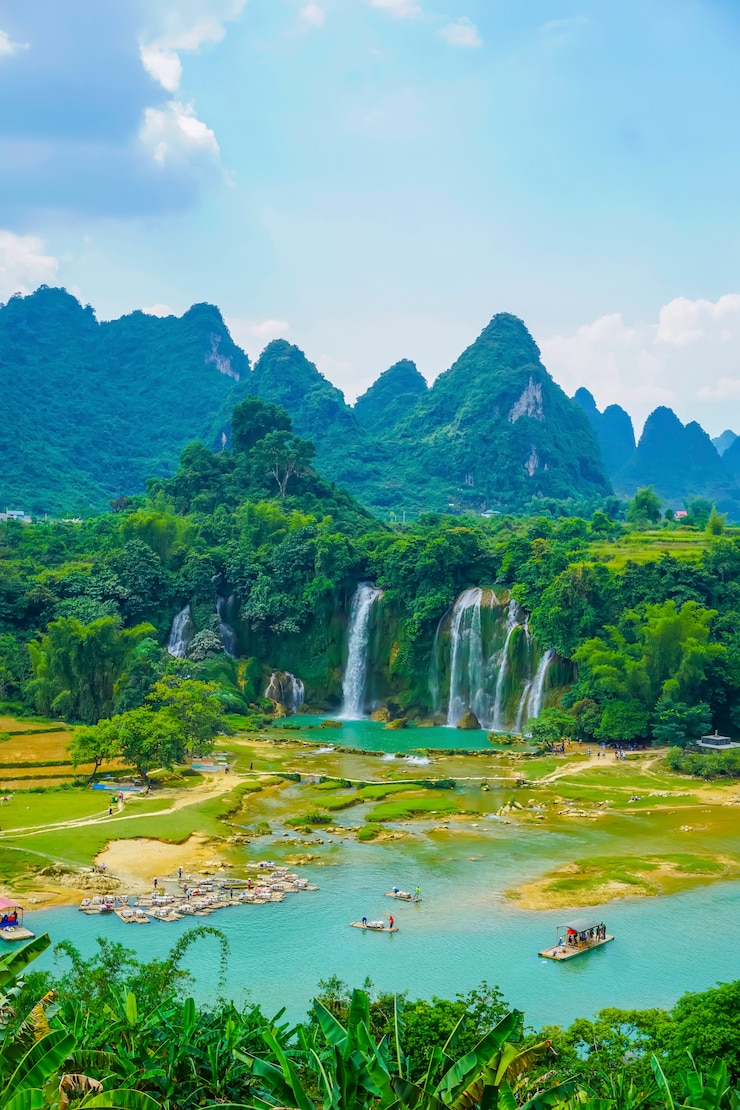 Free Photo clean cascade scenery green shore tourism