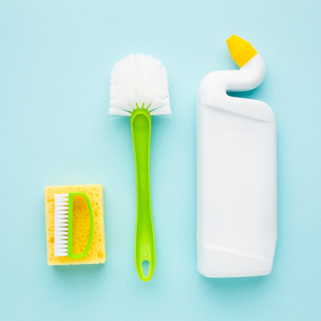 Free photo cleaning products mock-up