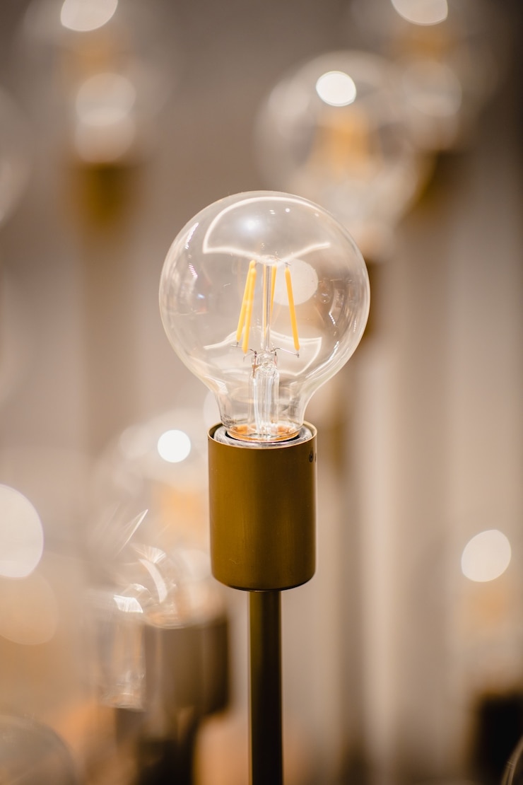 Free Photo clear glass ball with brown wooden stand