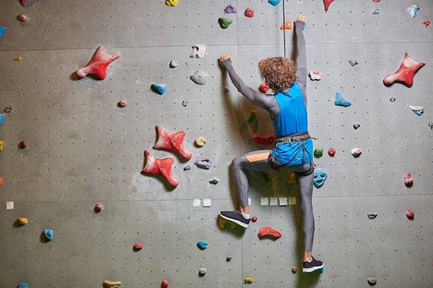 Climbing wall