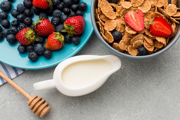 Close-up breakfast with cereals