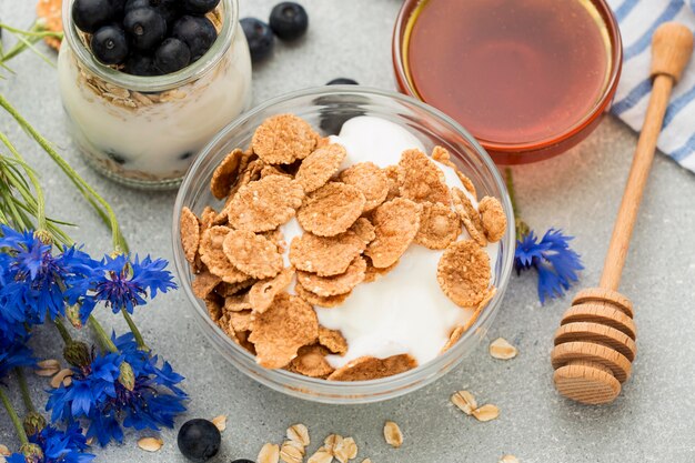 Close-up breakfast with cereals