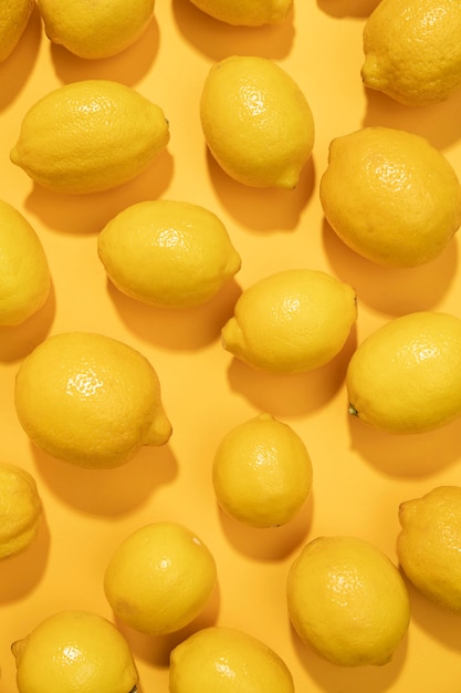 Free photo close-up bunch of tasty lemons