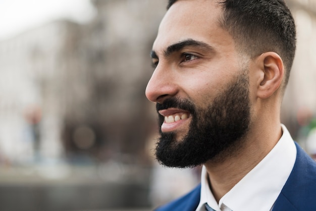 Free photo close-up business man