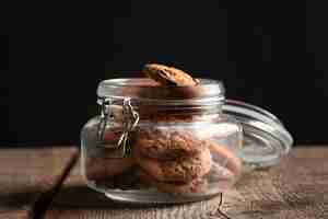 Free photo close-up chocolate cookies