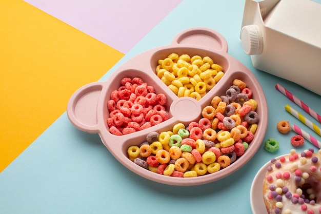 Free photo close-up colorful cereal tray