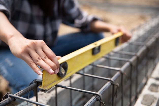 Free photo close up of construction worker in construction site