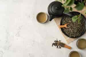 Free photo close up on delicious tea in small bowls