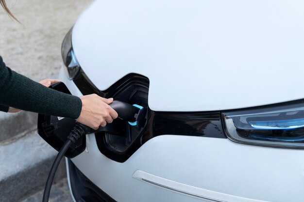 フランスの電気自動車のクローズアップ