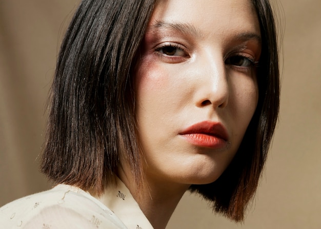 Close-up of elegant woman with shorter hair