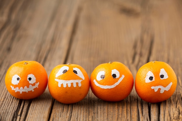 Free photo close-up evil pumpkins for halloween