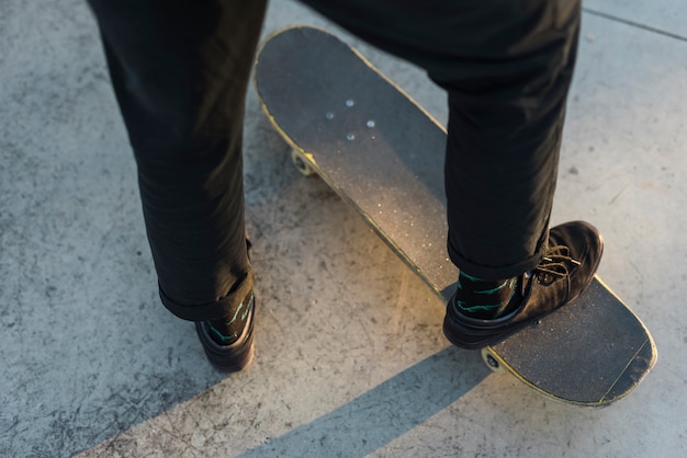 Close-up of feet practising with the skateboard