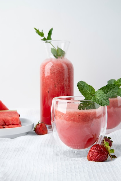 Close up on foods cocktails in tall glass