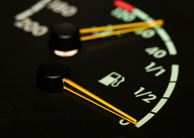 Free Photo close up on fuel level gauge in vehicle