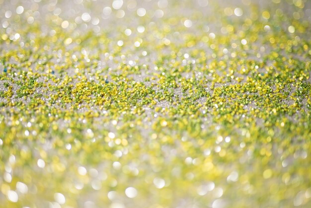 金色の火花とキラキラのクローズアップ