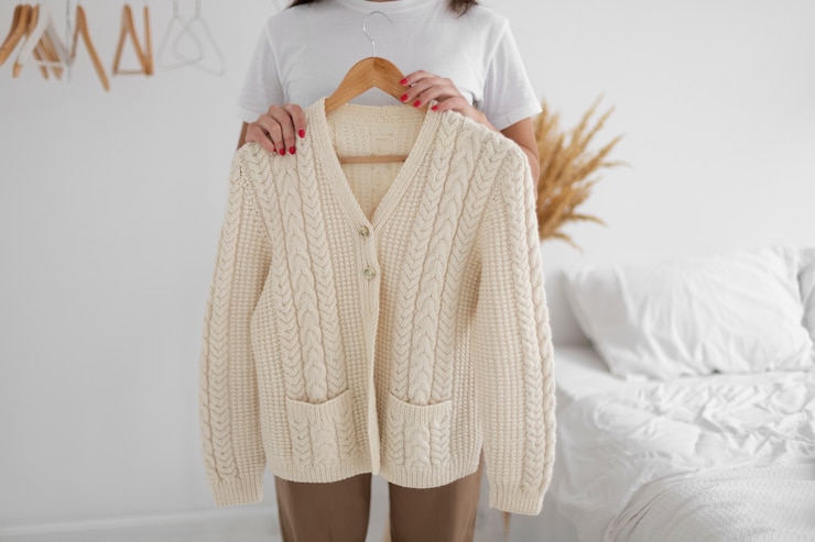 Mom-Approved Cardigans That Balance Comfort & Style