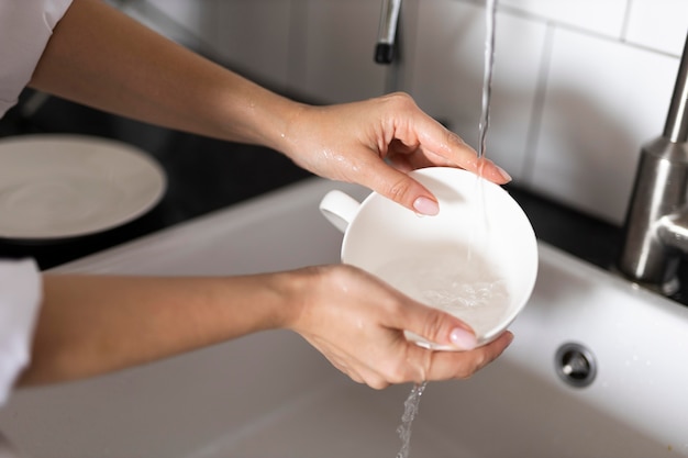 Кружка для мытья рук крупным планом