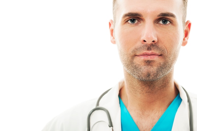 Free photo close-up of a handsome male doctor