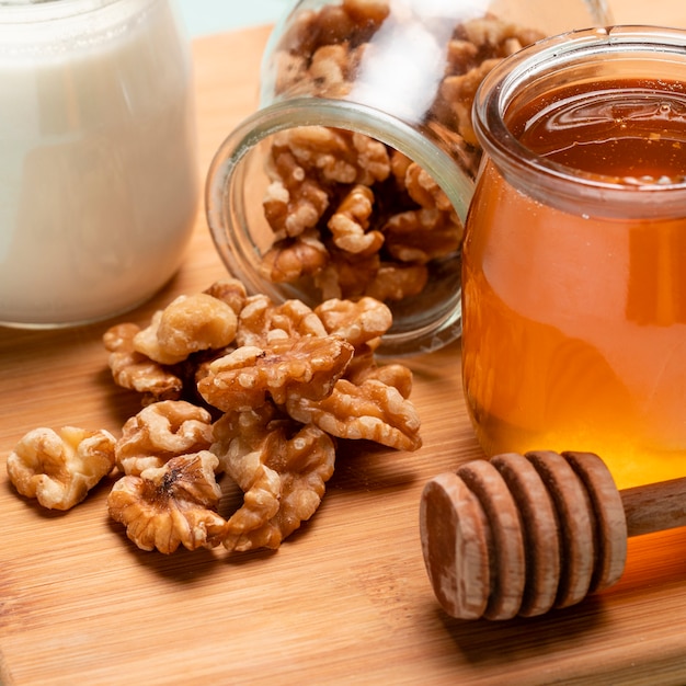 Close-up honey with nuts