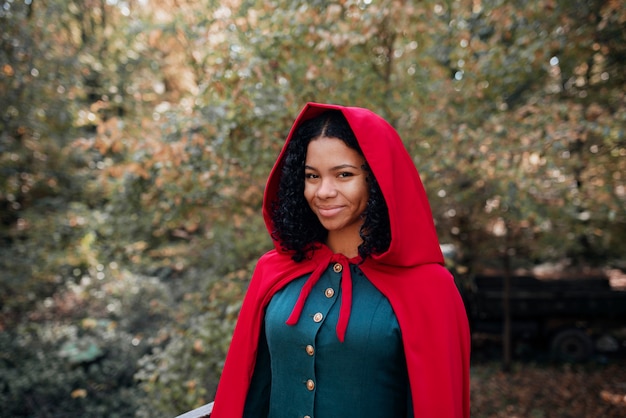 Free photo close up on little red riding hood