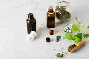 Free photo close-up medicine and pills on the table