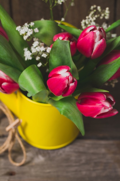 Бесплатное фото Крупным планом красивых тюльпанов