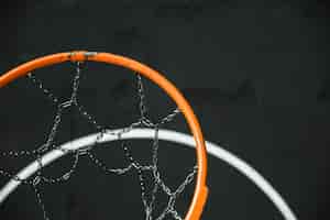Бесплатное фото Крупным планом металлического баскетбольного кольца