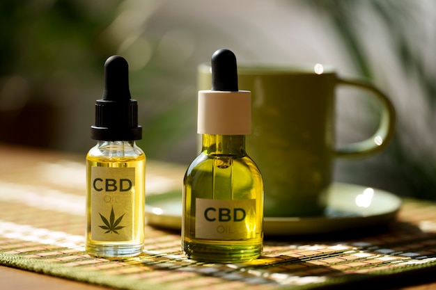 無料写真 cbd オイルのボトルをクローズ アップ