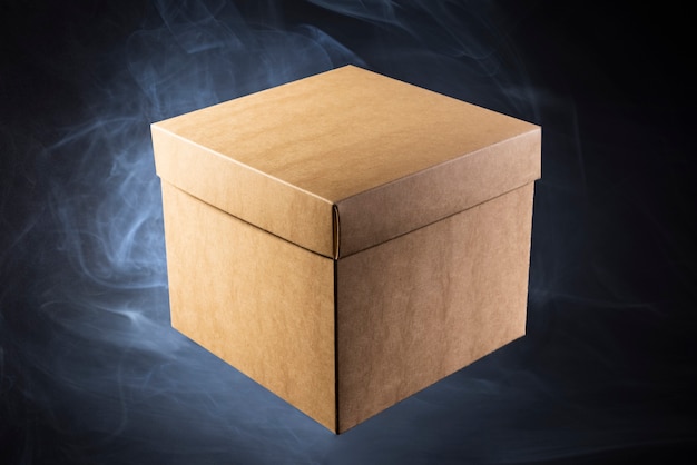Бесплатное фото Крупный план загадочной коробки