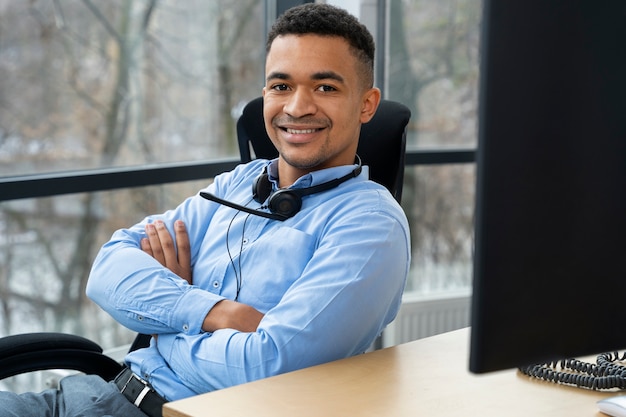 Free photo close up on person working in call center