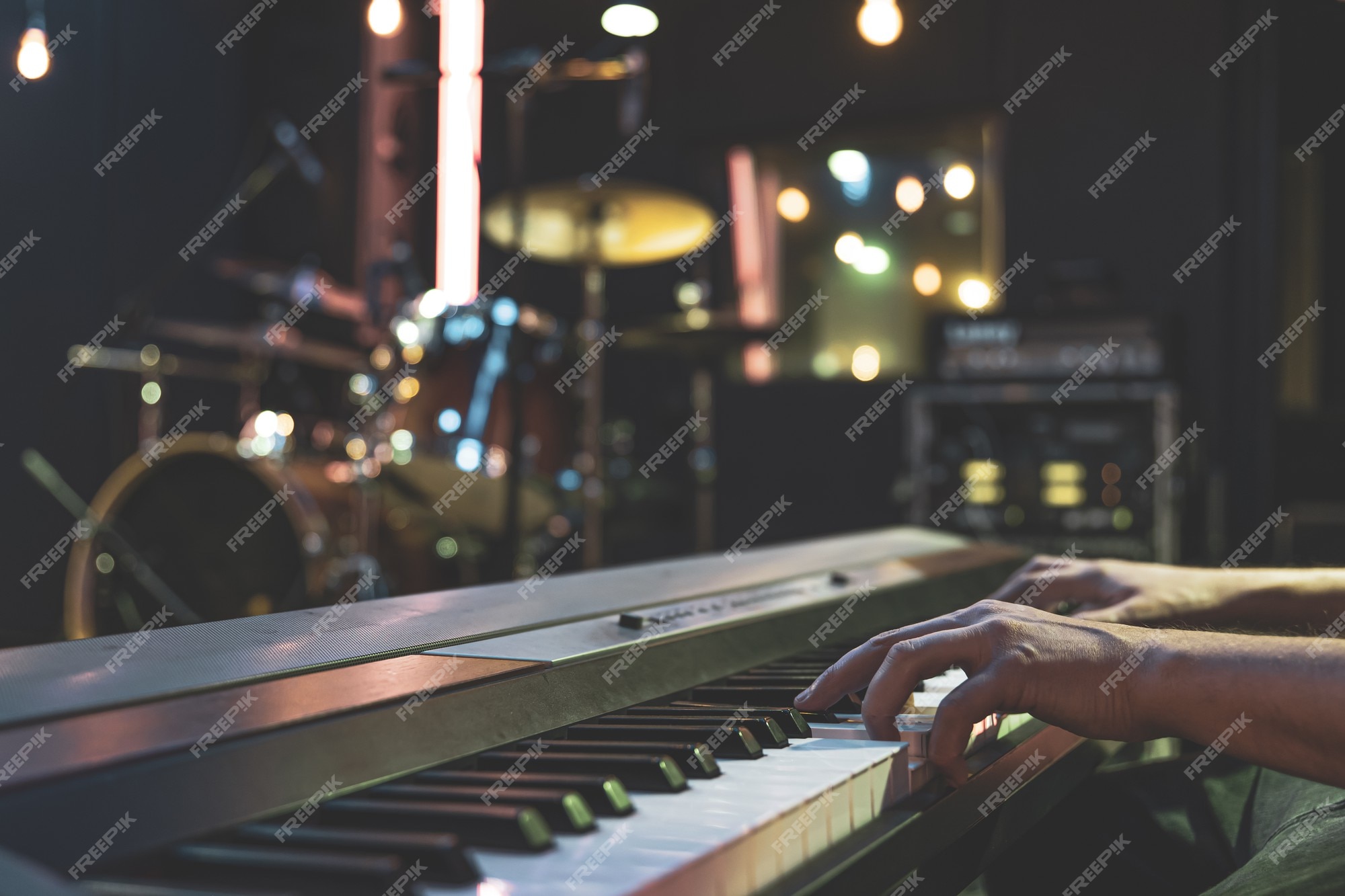 Piano Stage Images - Free Download on Freepik