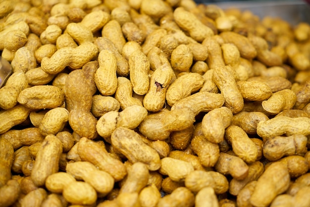 Free photo close-up of a pile of peanuts