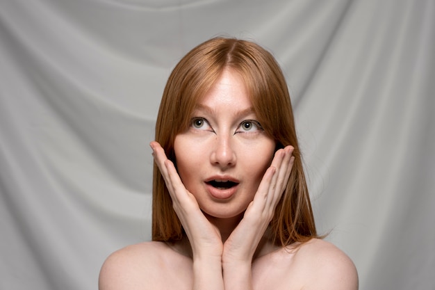 Free photo close up portrait of person wearing make up liner