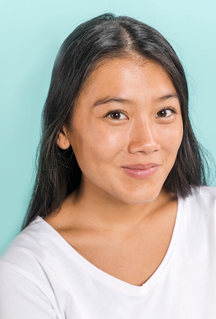 Close-up portrait of woman smiling