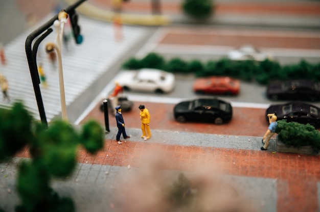 Free photo close up of small traffic police inspect motorists.