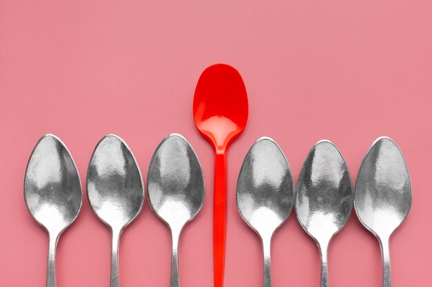 Close up on sustainable cutlery alternatives