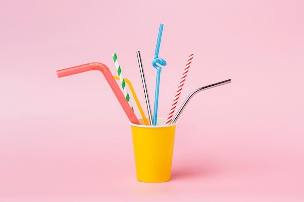 Close up on sustainable straw alternatives