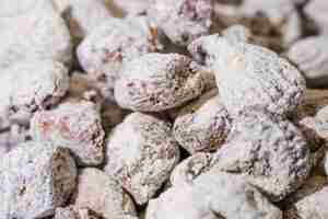 Free photo close-up of sweets with powdered sugar