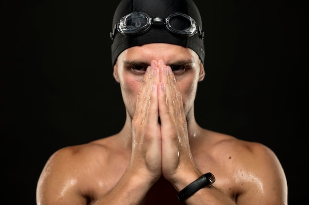 Free photo close up swimmer palms