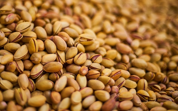 Free photo close-up of tasty pistachios