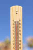 Free photo close up on thermometer showing high temperature