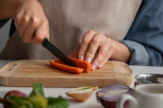 キッチンで野菜をクローズ アップ