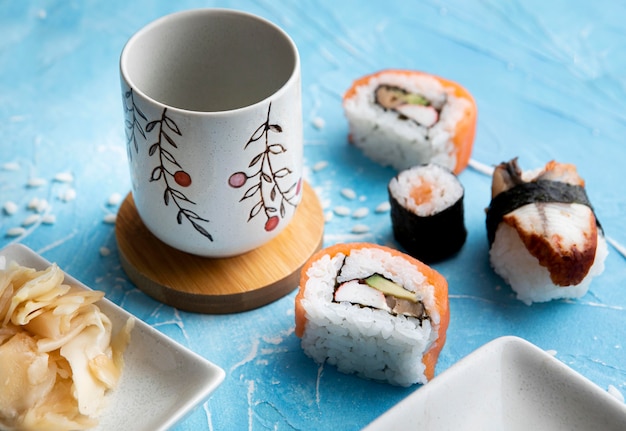 Foto gratuita vista ravvicinata del delizioso concetto di sushi