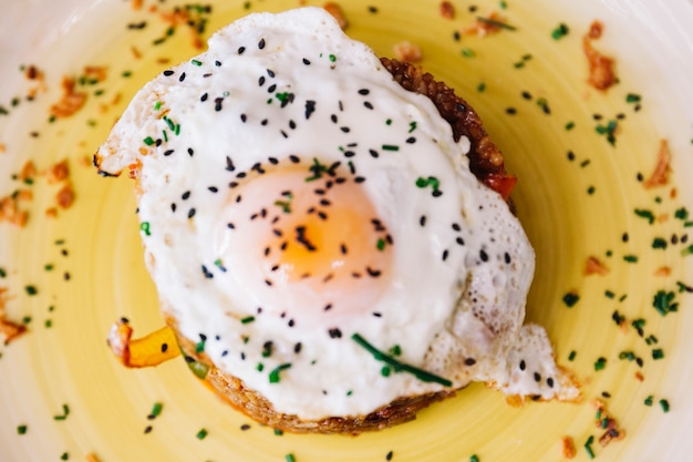 Free photo close up view of rice dish with egg