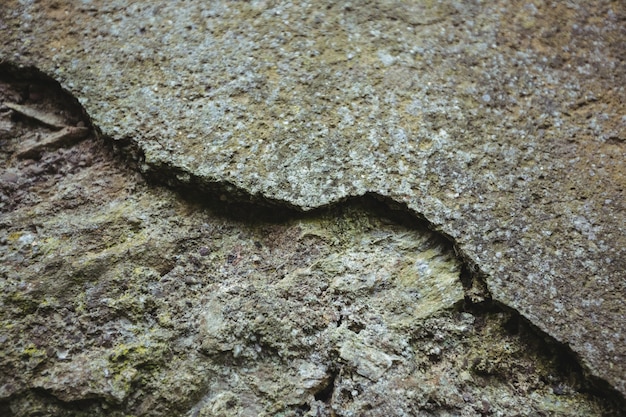 風化石の壁のクローズアップ