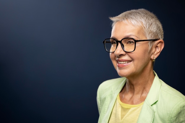 Close up woman wearing glasses