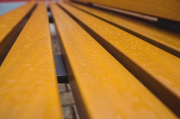 Free photo close-up of wooden strips on bench