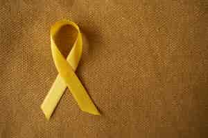 Free photo close up on yellow ribbon