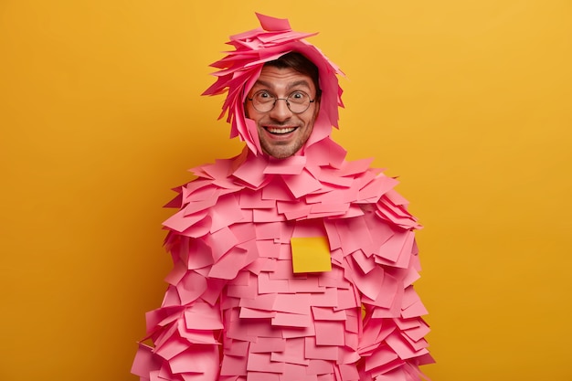 Free photo close up on young student surrounded by sticky notes