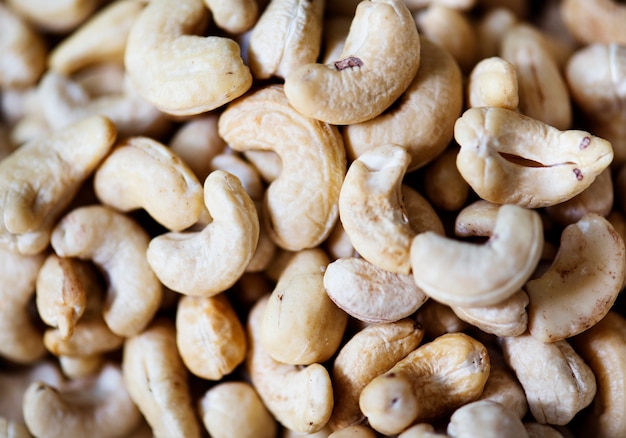 Free photo closeup of cashew nuts